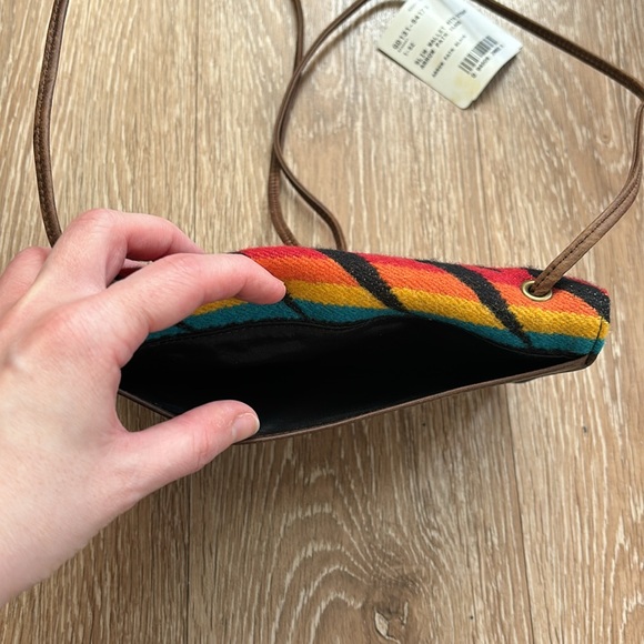 Pendleton slim wallet with strap, arrow path pattern, wool & leather - Picture 5 of 14